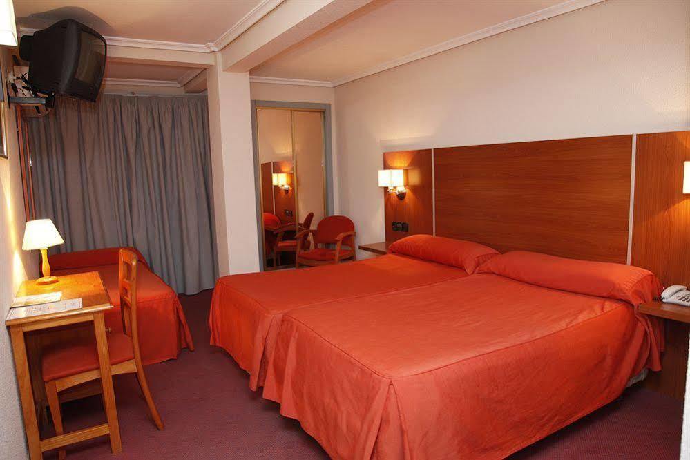 Hotel Mari Carmen Guadix Exterior foto